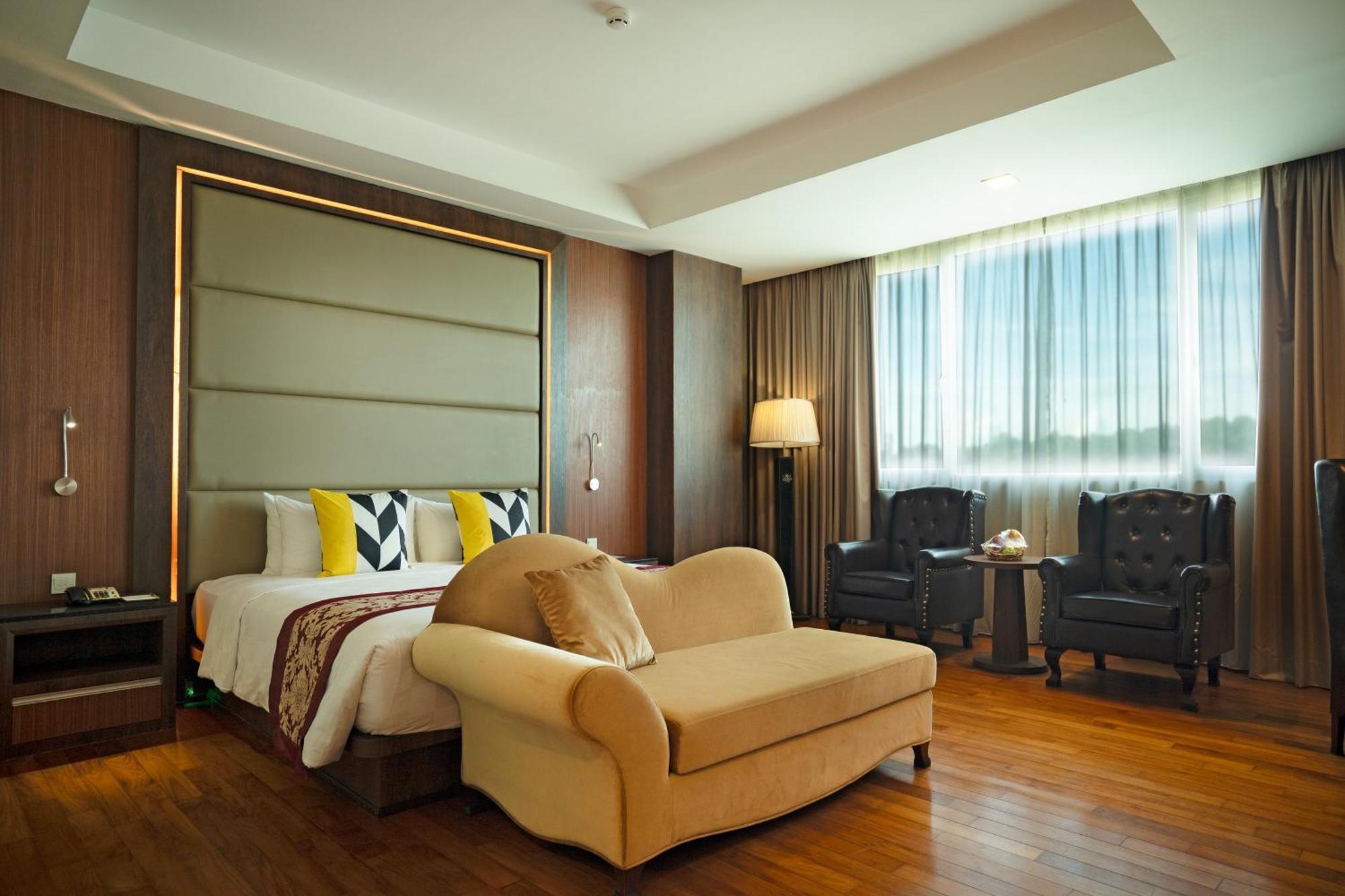 Nagoya Hill Hotel Batam Esterno foto