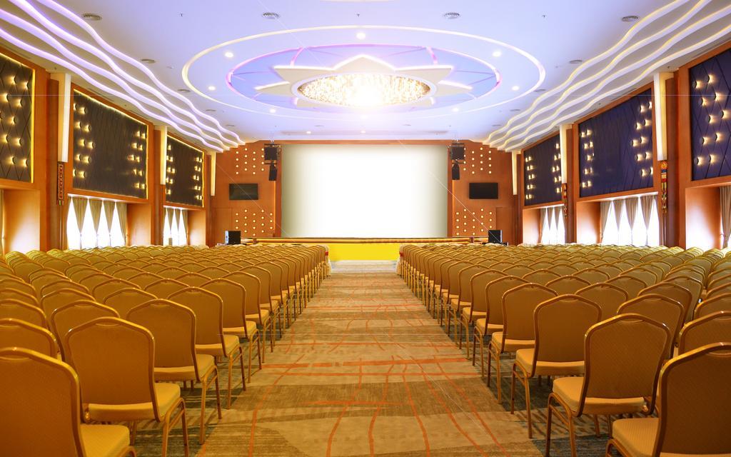 Nagoya Hill Hotel Batam Esterno foto