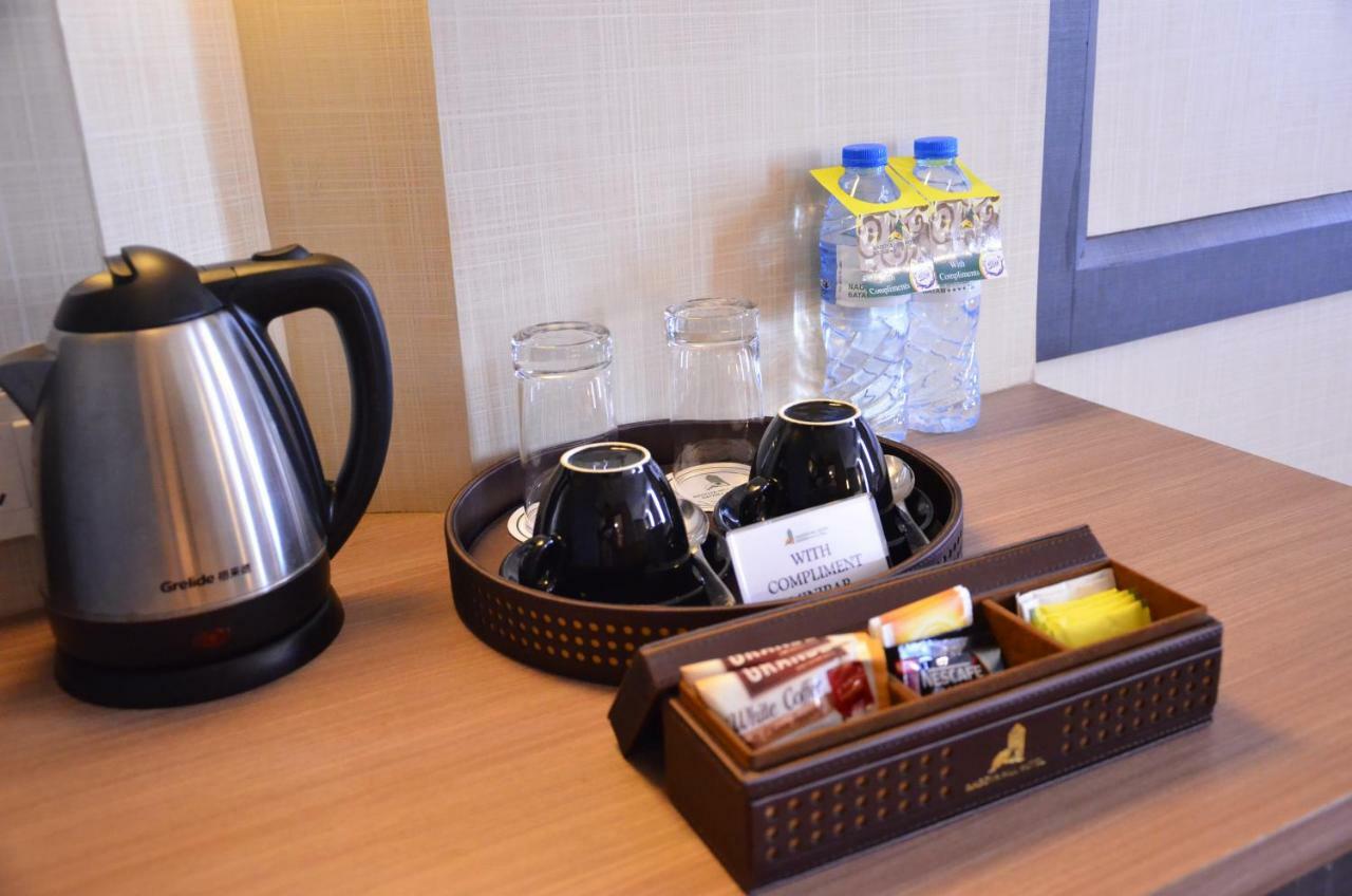 Nagoya Hill Hotel Batam Esterno foto